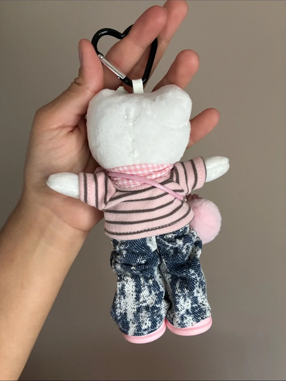 Hello Kitty Plush Fashion Diva Keychain Bag Charm